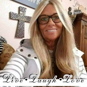 Meet your Posher, Rene'e